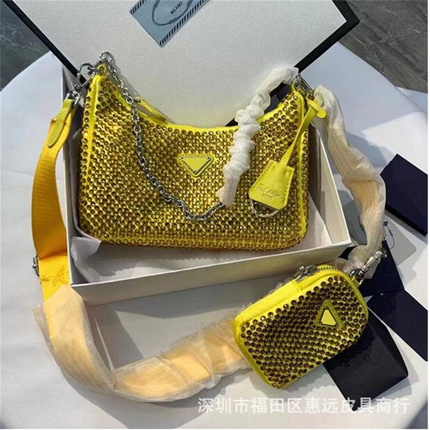 2023 Diamond Women Shoulder Bag New Crystal Handbags Summer Fashion Underarm Purses Luxury Totes Bling Bling Classic Shiny Handbag Zipper Multicolor, 000
2023 Diamond Women Shoulder Bag New Crystal Handbags Summer Fashion Underarm Purses Luxury Totes Bling Bling Classic Shiny Handbag Zipper Multicolor, 000