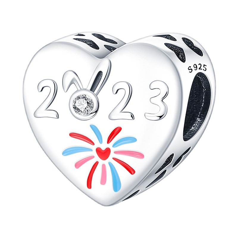 New Silver Spring Spring Clover Lucky Symbol Charm Is Suitable For Bracelet DIY Fashion Jewelry