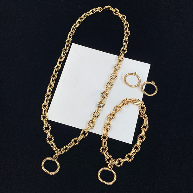 Golden Oval Women Charm Twisted Rope Chain Bracelets Hollow Ornament Pendant Necklaces
Golden Oval Women Charm Twisted Rope Chain Bracelets Hollow Ornament Pendant Necklaces