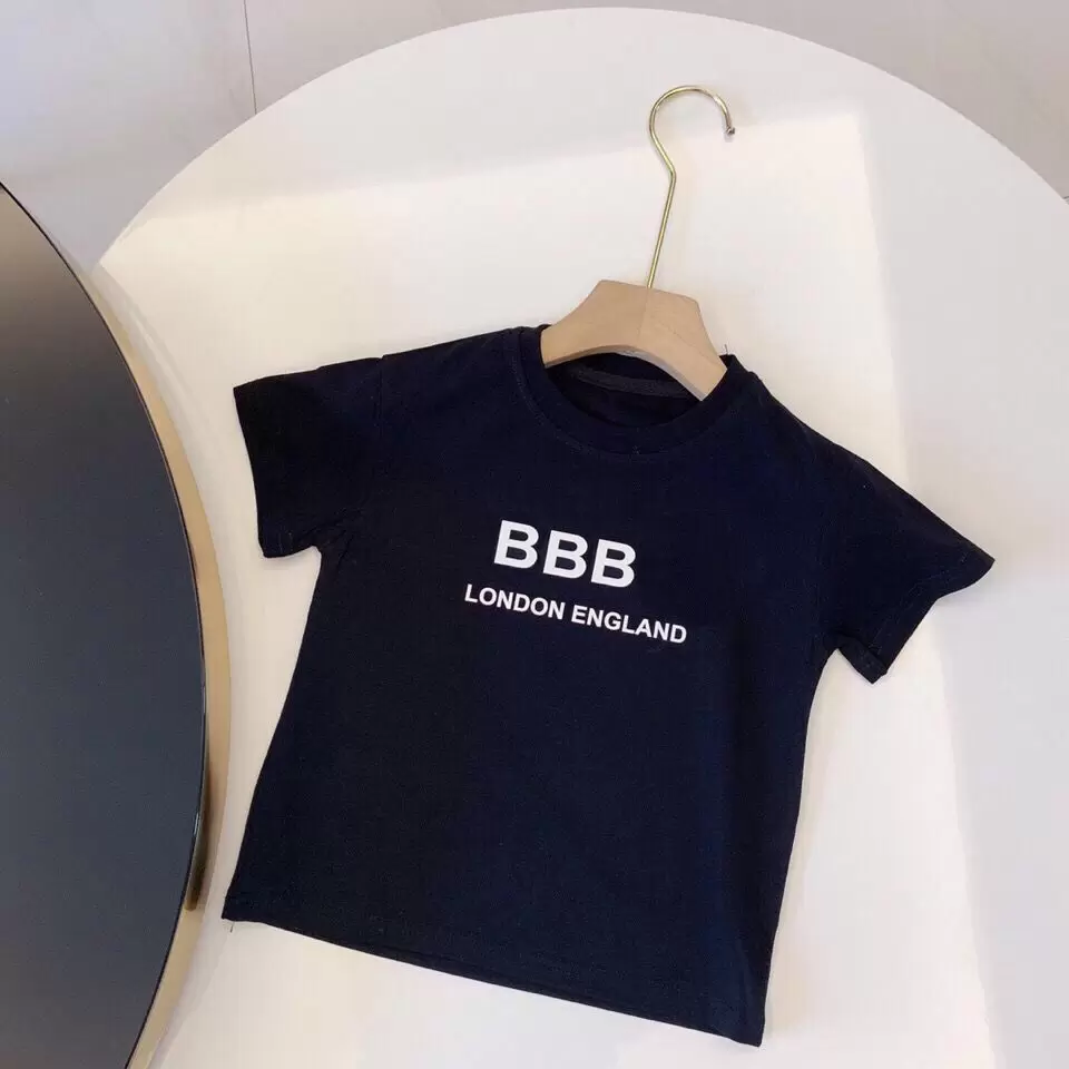 2023 Kids T-shirts Clothing Designer Baby Kids Clothing Boys Girls Summer Luxury Brand Tshirts Children T-shirts Kid Designers Classic Letter Printed, White 1
2023 Kids T-shirts Clothing Designer Baby Kids Clothing Boys Girls Summer Luxury Brand Tshirts Children T-shirts Kid Designers Classic Letter Printed, White 1