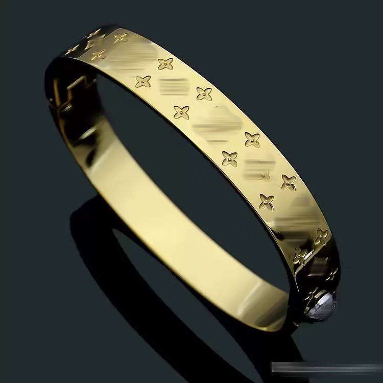 Designer jewelry gold bracelet bracelet rose gold silver titanium steel bracelet simple cross pattern buckle love jewelry bracelet men and women jewelry gifts
Designer jewelry gold bracelet bracelet rose gold silver titanium steel bracelet simple cross pattern buckle love jewelry bracelet men and women jewelry gifts