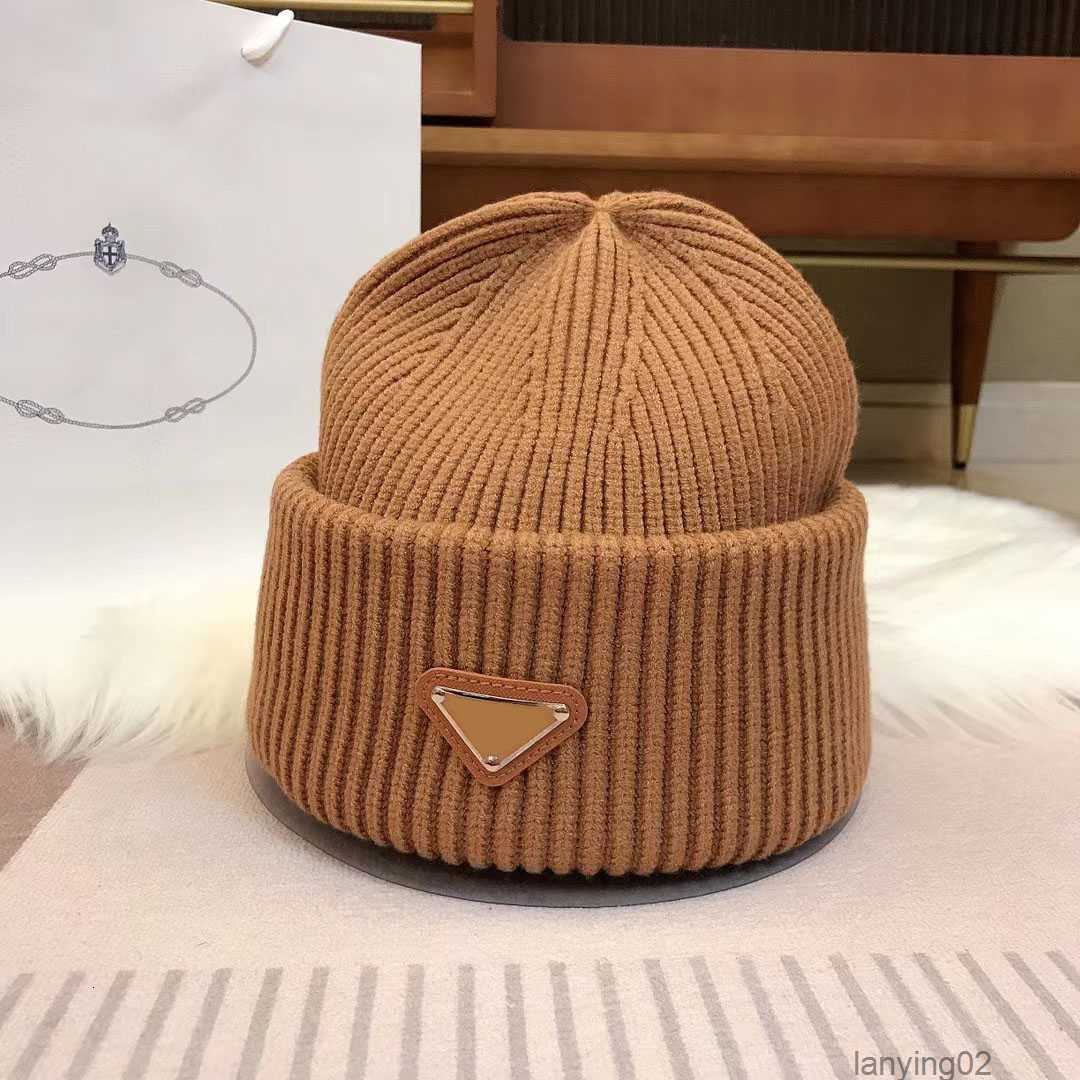 Ball Caps Designer Cap Popular Knitted Hat Letter p Warm Wool Caps Winter Skiing Outdoor Cold Protection ColosTAXR, Red
Ball Caps Designer Cap Popular Knitted Hat Letter p Warm Wool Caps Winter Skiing Outdoor Cold Protection ColosTAXR, Red