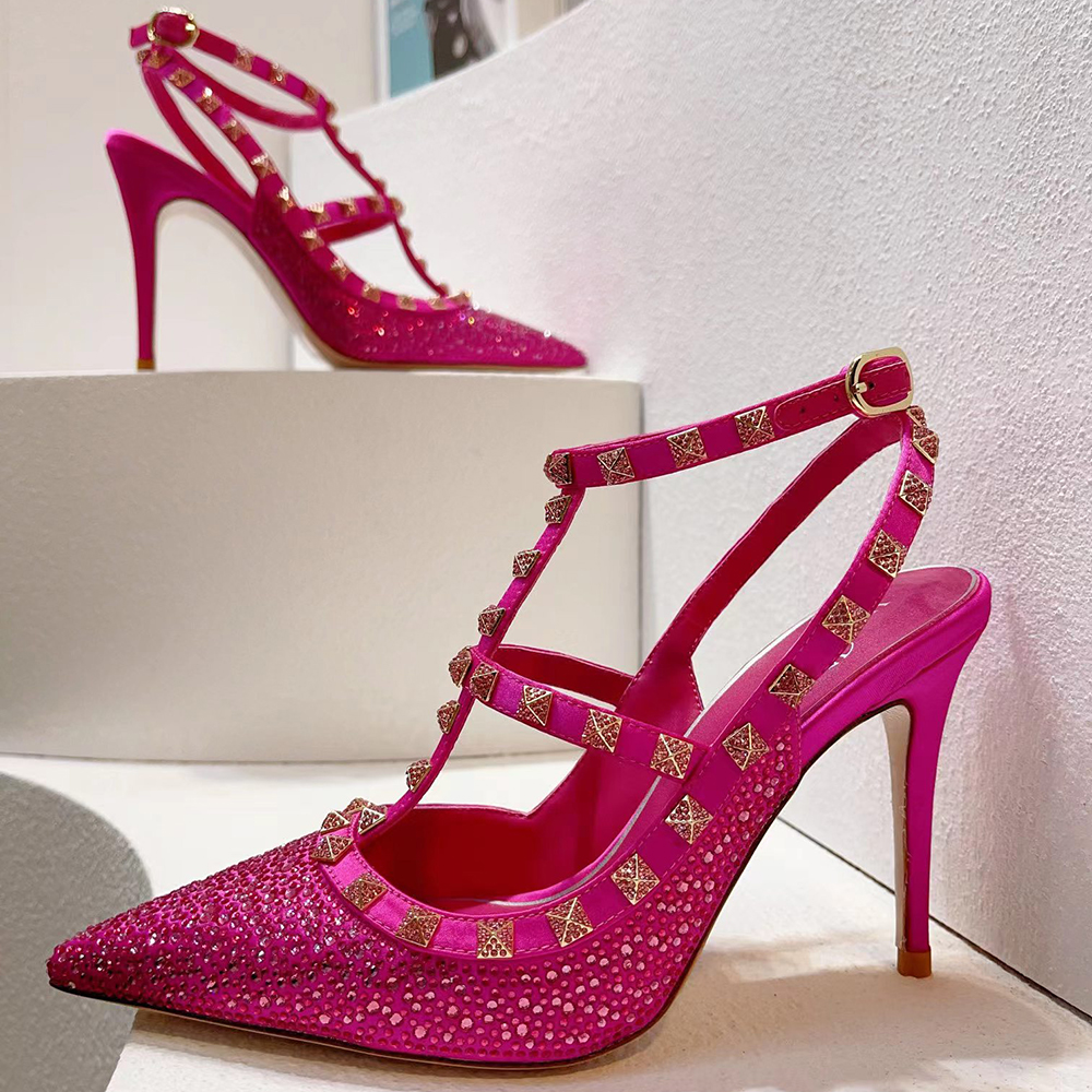 stiletto dress Shoes for womens Luxurys Designers sandal rhinestone button upsandals buckled strap 10cm high heeled Party Wedding Shoe factory footwear 35-43, Purple
stiletto dress Shoes for womens Luxurys Designers sandal rhinestone button upsandals buckled strap 10cm high heeled Party Wedding Shoe factory footwear 35-43, Purple