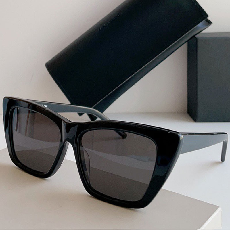 NEW WAVE SL 276 KATE SUNGLASSES Womens cat eye frame sunglasses Women seaside holiday glasses UV400 protective with original boxs
NEW WAVE SL 276 KATE SUNGLASSES Womens cat eye frame sunglasses Women seaside holiday glasses UV400 protective with original boxs