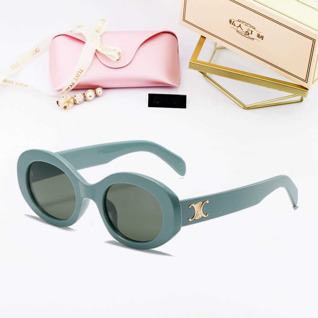 VIAJAR's new Paris Arc de Triomphe sunglasses small frame oval sunglasses recommended for street photography
VIAJAR's new Paris Arc de Triomphe sunglasses small frame oval sunglasses recommended for street photography