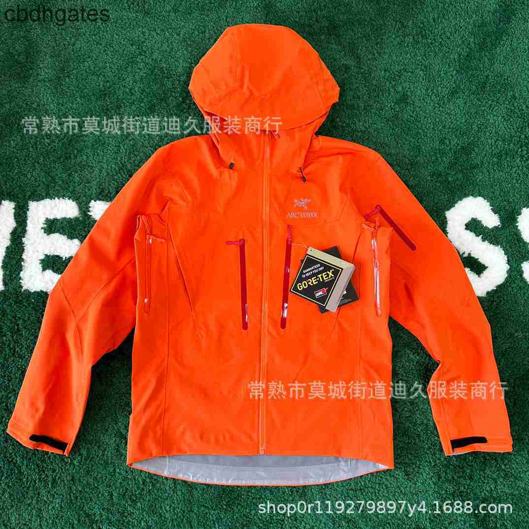 Arc'terys Jackets Jacket Coats 2023 Designer Spring 6th Generation Embroidery Small Label Outdoor Waterproof Pressed Rubber Hard Shell Jacket, Pinot orange
Arc'terys Jackets Jacket Coats 2023 Designer Spring 6th Generation Embroidery Small Label Outdoor Waterproof Pressed Rubber Hard Shell Jacket, Pinot orange