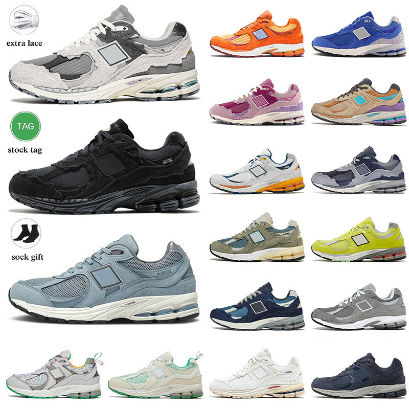 luxurys women men designer 2002r athletic shoes with socks protection pack rain cloud phantom triple s black dark navy incense bb2002r casual sneakers sports, B29 ganni raincloud 36-45
luxurys women men designer 2002r athletic shoes with socks protection pack rain cloud phantom triple s black dark navy incense bb2002r casual sneakers sports, B29 ganni raincloud 36-45