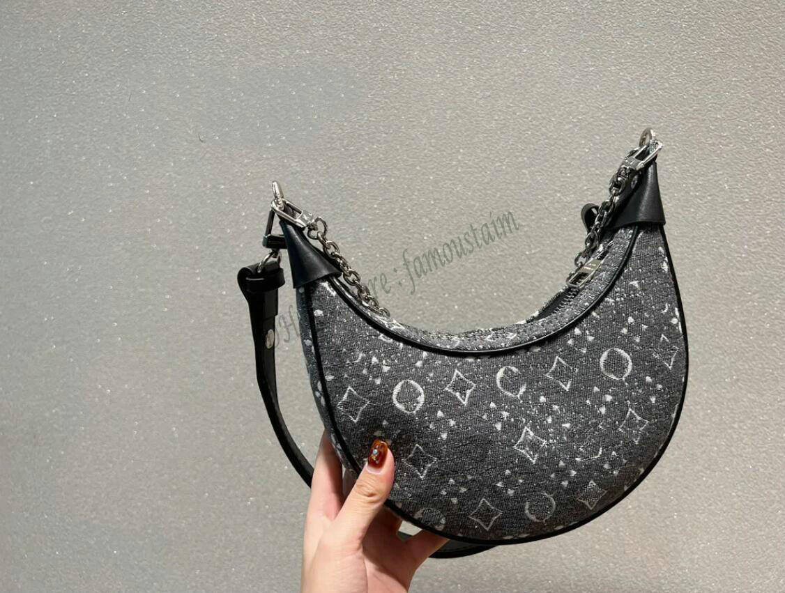 Designer LOOP hobo Bag luxuries designers women bag Shoulder underarm half moon Bags Womens pochette Purses Luxury Handbag Purse Pouch crossbody, 01
Designer LOOP hobo Bag luxuries designers women bag Shoulder underarm half moon Bags Womens pochette Purses Luxury Handbag Purse Pouch crossbody, 01