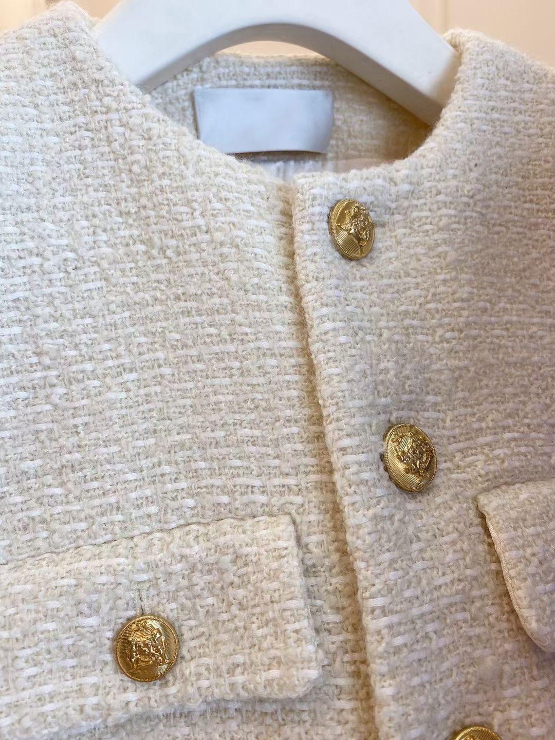 Women's Jackets French Wool Tweed Coat Fashion High-end Gold Button Short Slim Temperament Spring and Autumn Korean Coats Women 230306