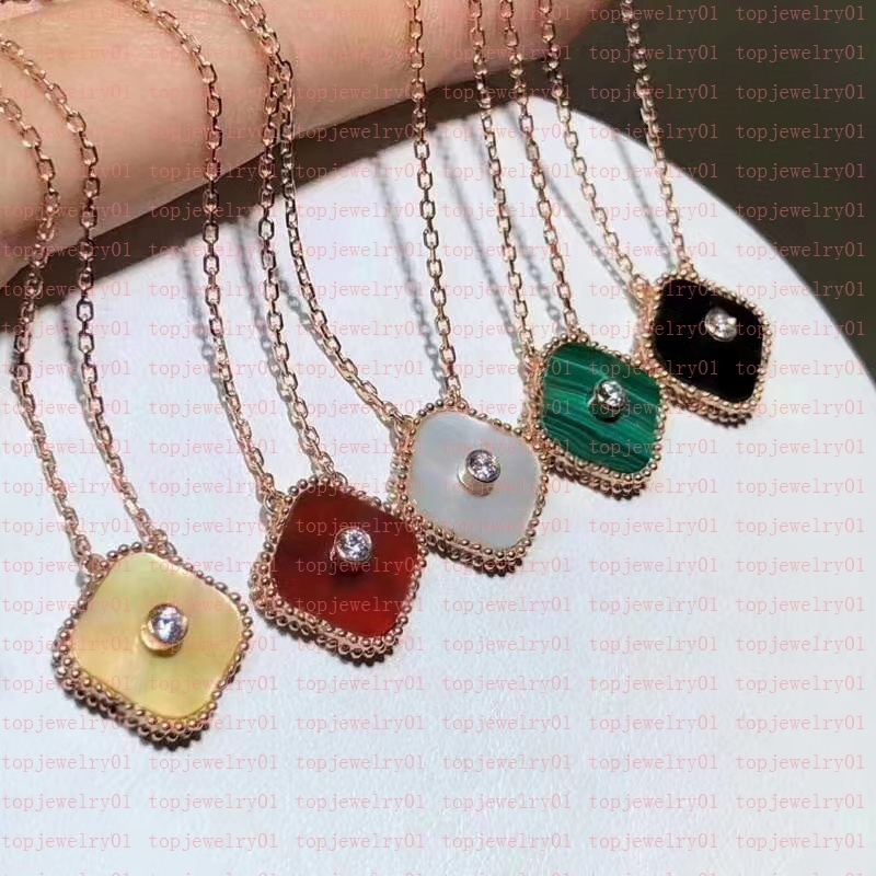 New Pendant Necklaces for women Elegant 4/Four Leaf Clover locket Necklace Highly Quality Choker chains Designer Jewelry 18K Plated gold girls Gift
New Pendant Necklaces for women Elegant 4/Four Leaf Clover locket Necklace Highly Quality Choker chains Designer Jewelry 18K Plated gold girls Gift