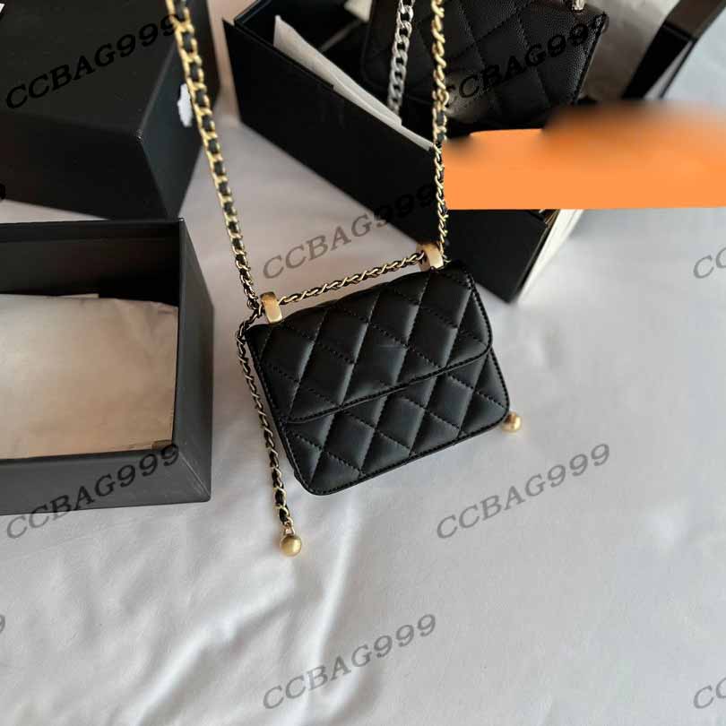 Mini Diagonal Shoulder Chain Mouth Red Bag Gold Tone Metal Double Gold Ball Adjustable Length Women Luxury Designer Fashion Handbag Coin Purse Suitcase 11x10cm, Box
Mini Diagonal Shoulder Chain Mouth Red Bag Gold Tone Metal Double Gold Ball Adjustable Length Women Luxury Designer Fashion Handbag Coin Purse Suitcase 11x10cm, Box