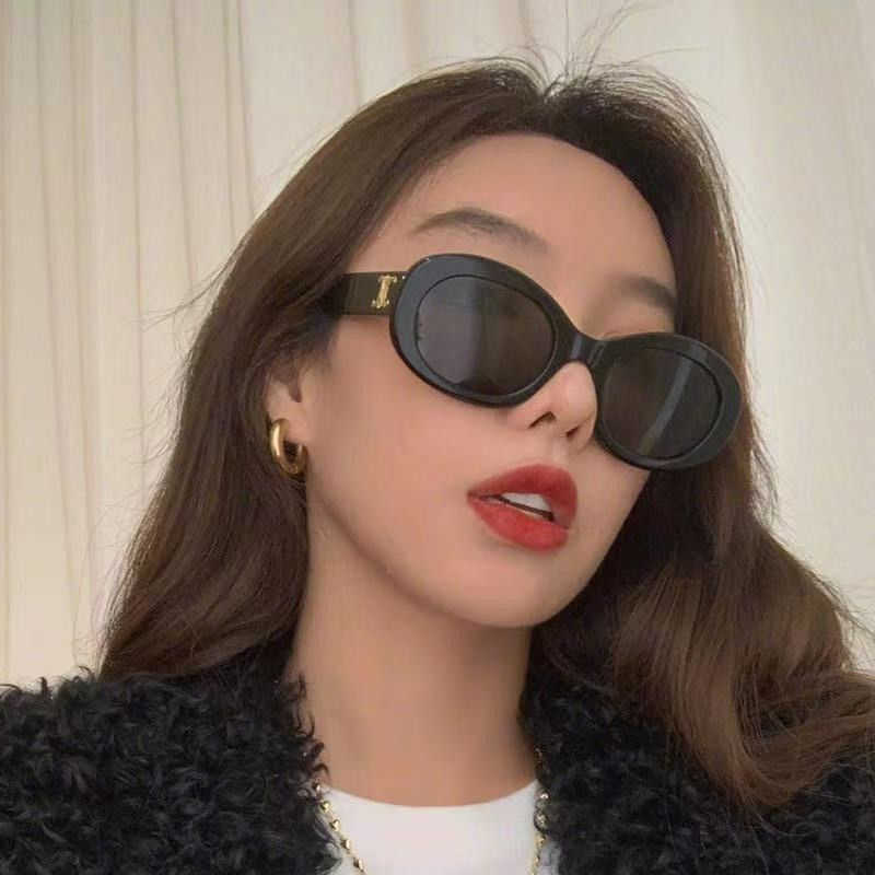 Oval Serene Triumph Same sunglasses solar anti ultraviolet polarizer wind camera glasses
Oval Serene Triumph Same sunglasses solar anti ultraviolet polarizer wind camera glasses