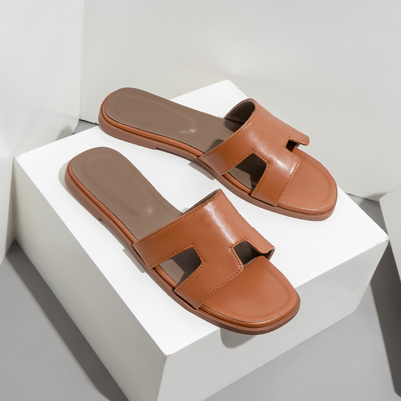 Designer Women H Sandals Fashion Leather Slippers Summer Flat Oran Slides Ladies Beach Sandal Party Wedding Slipper Flat heel slide Shoes, White
Designer Women H Sandals Fashion Leather Slippers Summer Flat Oran Slides Ladies Beach Sandal Party Wedding Slipper Flat heel slide Shoes, White
