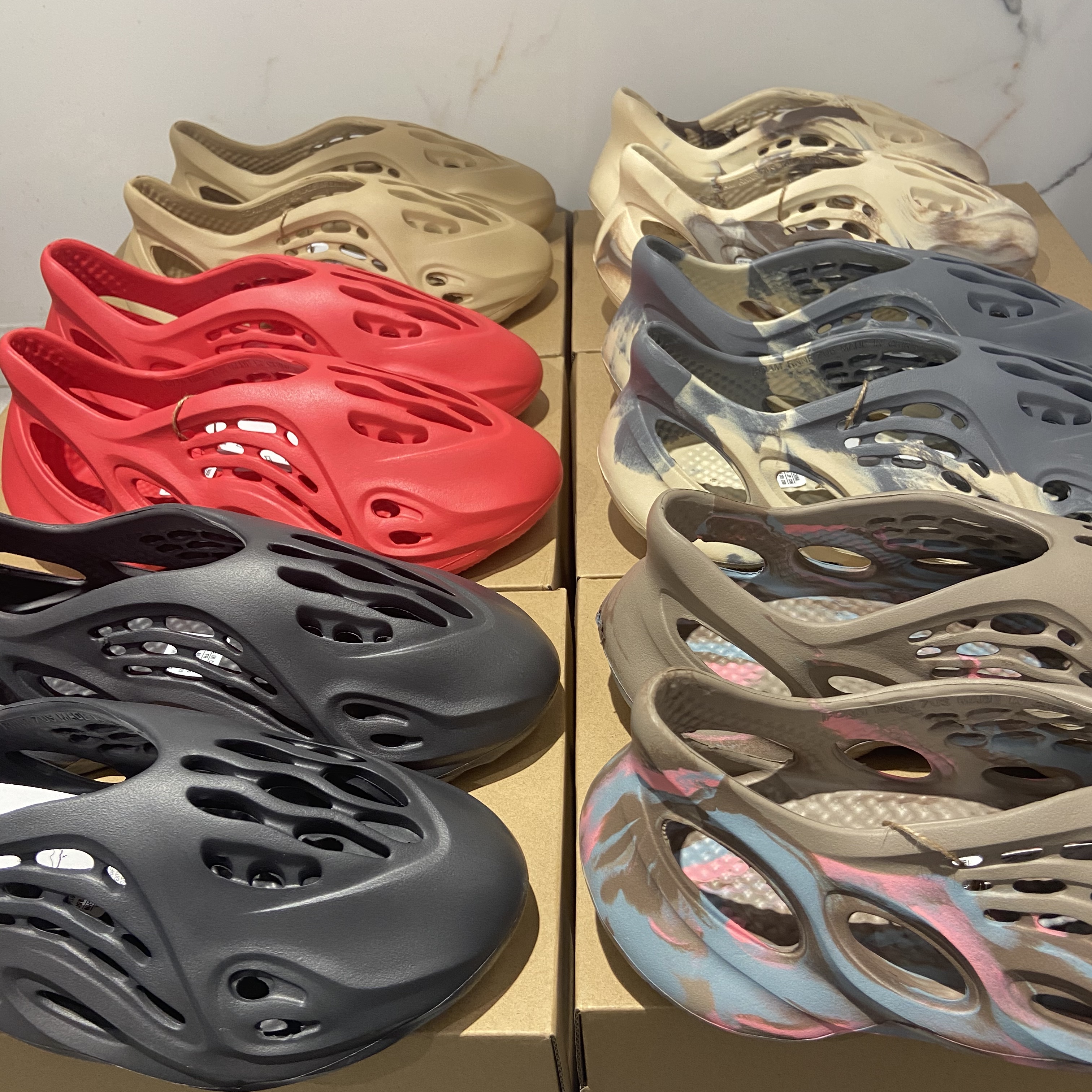 2022 Sandals Slide Slippers Foam Ochre Runr MX Cream Clay Moon Grey Shoes White Desert Sand Slides Sandal Size 36-45, 11
2022 Sandals Slide Slippers Foam Ochre Runr MX Cream Clay Moon Grey Shoes White Desert Sand Slides Sandal Size 36-45, 11