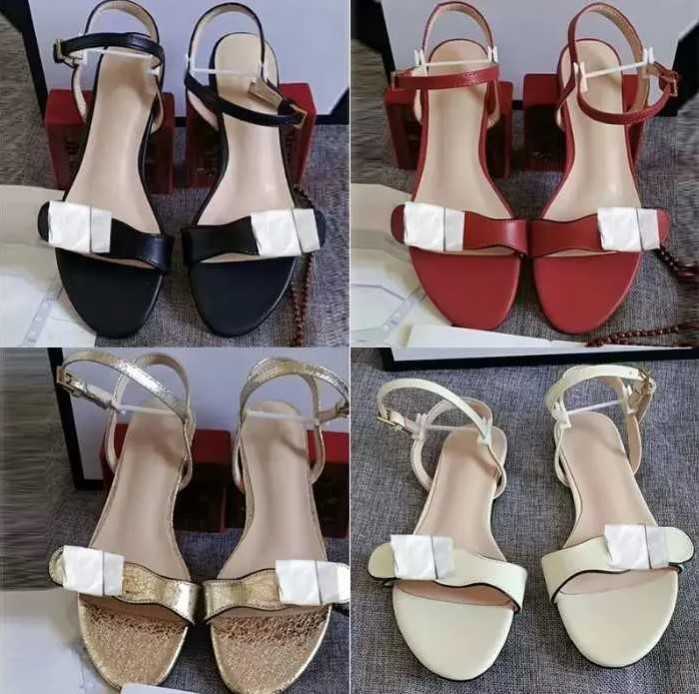 Leather Flat Sandals High Heeled Sandals Ladies Mid Heel Shoes Fashion Dance Shoe Suede Lady Metal Belt Buckle Thick Heel Woman Shoes Large 35-42 NO021
Leather Flat Sandals High Heeled Sandals Ladies Mid Heel Shoes Fashion Dance Shoe Suede Lady Metal Belt Buckle Thick Heel Woman Shoes Large 35-42 NO021
