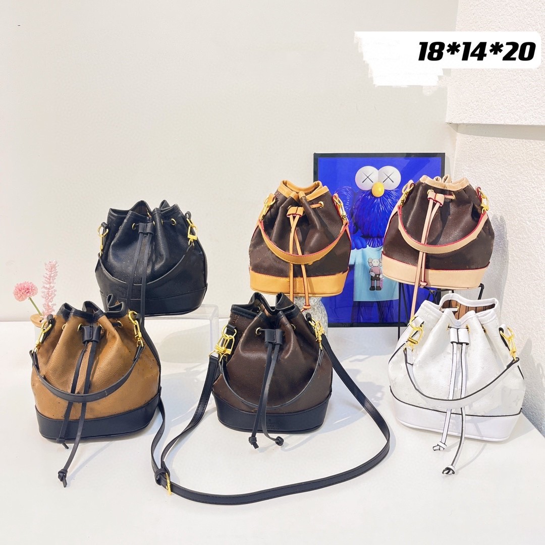 Vintage printed handbags luxury big girls letter crossbody bucket bag kids PU leather one shoulder bag A9708, White
Vintage printed handbags luxury big girls letter crossbody bucket bag kids PU leather one shoulder bag A9708, White