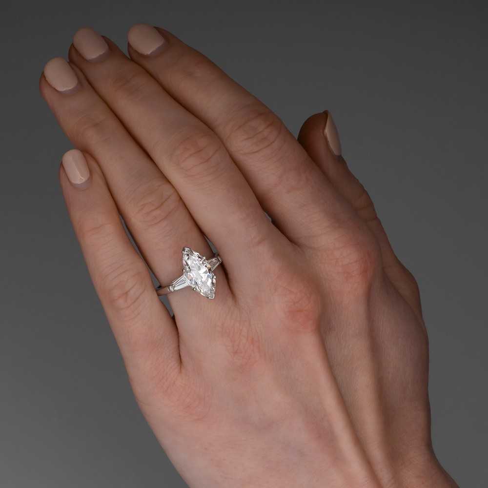 Band Rings Huitan AAA White Marquise Cubic Zirconia Silver Color Band Rings Women for Engagement Wedding Accessories Temperament Jewelry AA230529