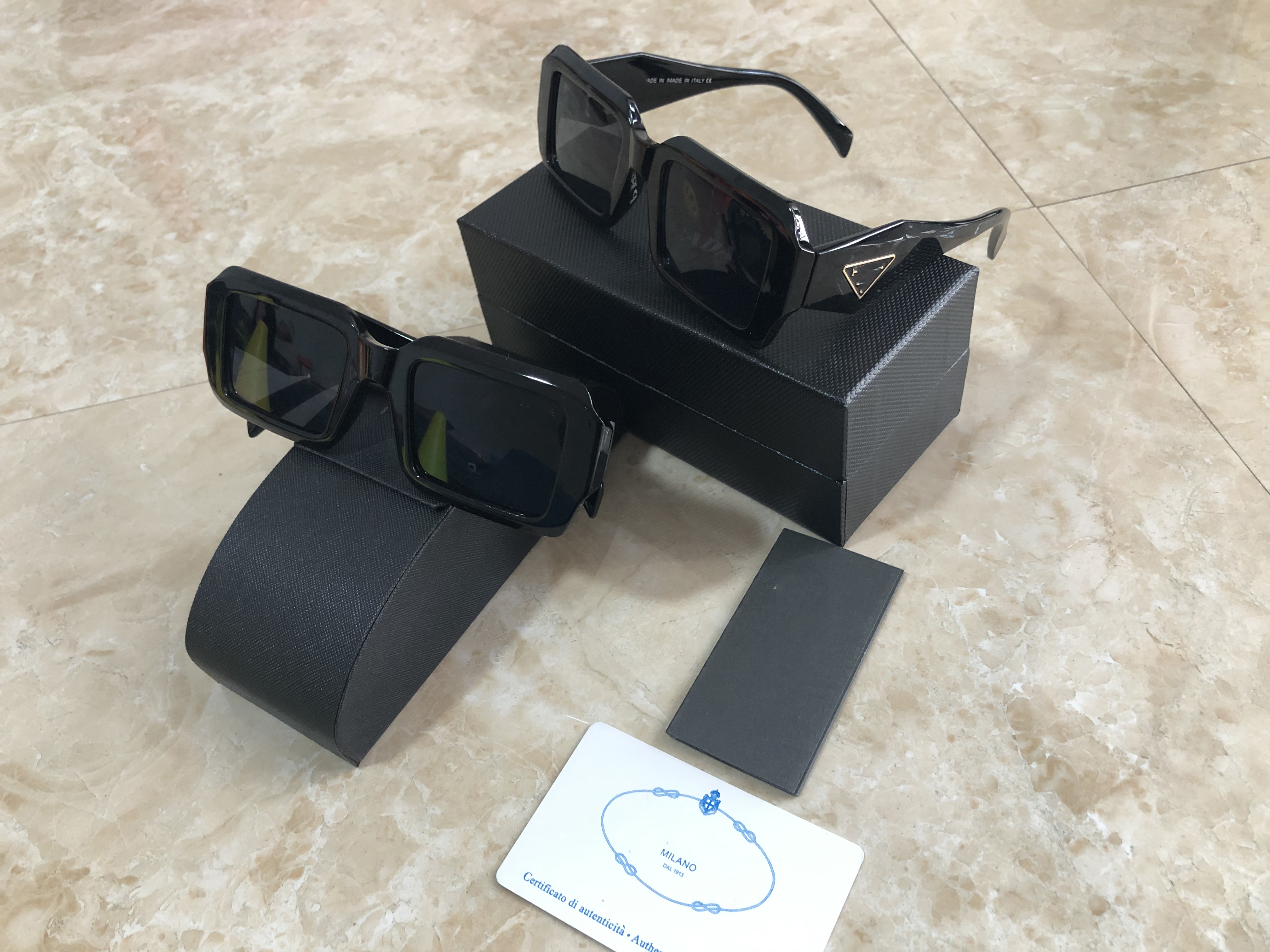 designer sunglasses for women glasses luxury fashion square frame goggle classic outdoor eyeglasses for man woman 5 Color optional with box
designer sunglasses for women glasses luxury fashion square frame goggle classic outdoor eyeglasses for man woman 5 Color optional with box