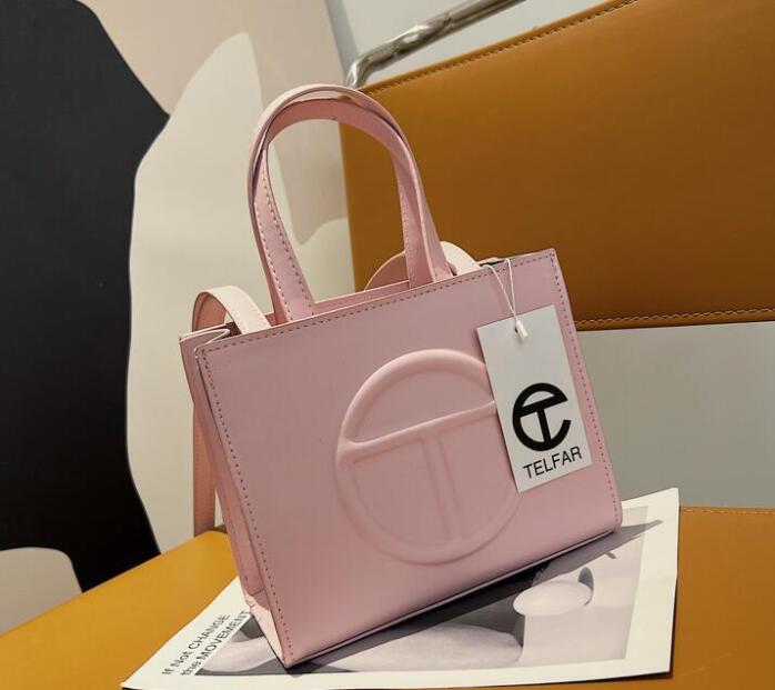 Designers Bags Handbag Shoulder Flap Crossbody Bag Purse Wallets Casual Totes Plain Geometric Solid Color Hasp Open Shopping Backpack Lady Women Luxury Handbags
Designers Bags Handbag Shoulder Flap Crossbody Bag Purse Wallets Casual Totes Plain Geometric Solid Color Hasp Open Shopping Backpack Lady Women Luxury Handbags