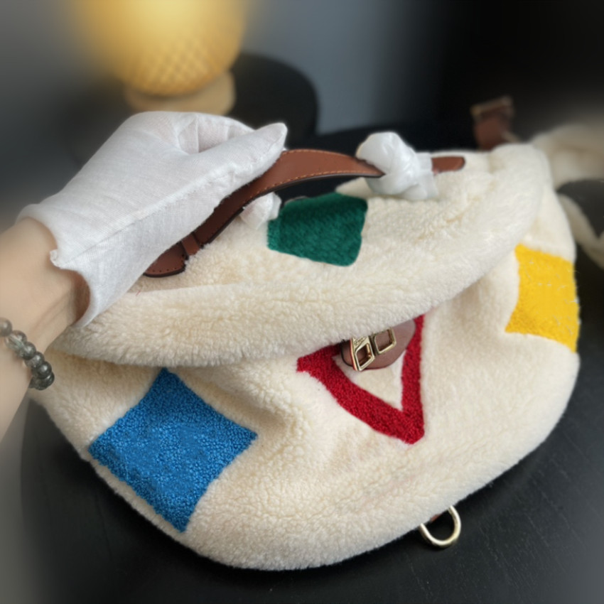 Evening Bags Classic Men Bumbag Waist Bags Designer Women kirigami Chest Handbgas Wool Fur Shoulder Bag Crossbody with Tops Quality, White1
Evening Bags Classic Men Bumbag Waist Bags Designer Women kirigami Chest Handbgas Wool Fur Shoulder Bag Crossbody with Tops Quality, White1