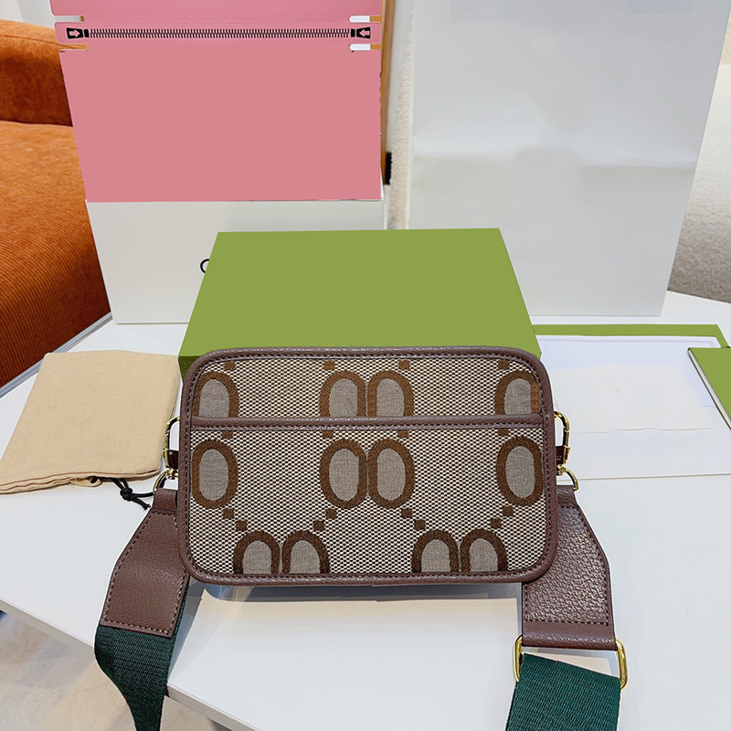 Designer fanny pack Luxury waist bag letter design crossbody bag canvas material bum bag temperament versatile men waist bag distribution box dust bag very good, Brown+box
Designer fanny pack Luxury waist bag letter design crossbody bag canvas material bum bag temperament versatile men waist bag distribution box dust bag very good, Brown+box