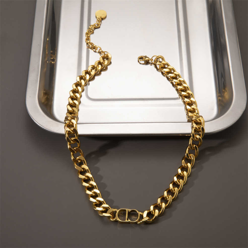 Dijia.com Red Gold Thick CD Letter Necklace Female Hip Hop Personality Short Collar Versatile Guards Chain
Dijia.com Red Gold Thick CD Letter Necklace Female Hip Hop Personality Short Collar Versatile Guards Chain