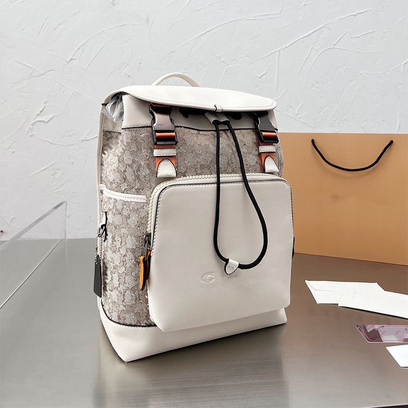 Designers backpacks luxurys backpack handbag letter design large capacity hiking bag temperament versatile gift backpack Material Leather styles