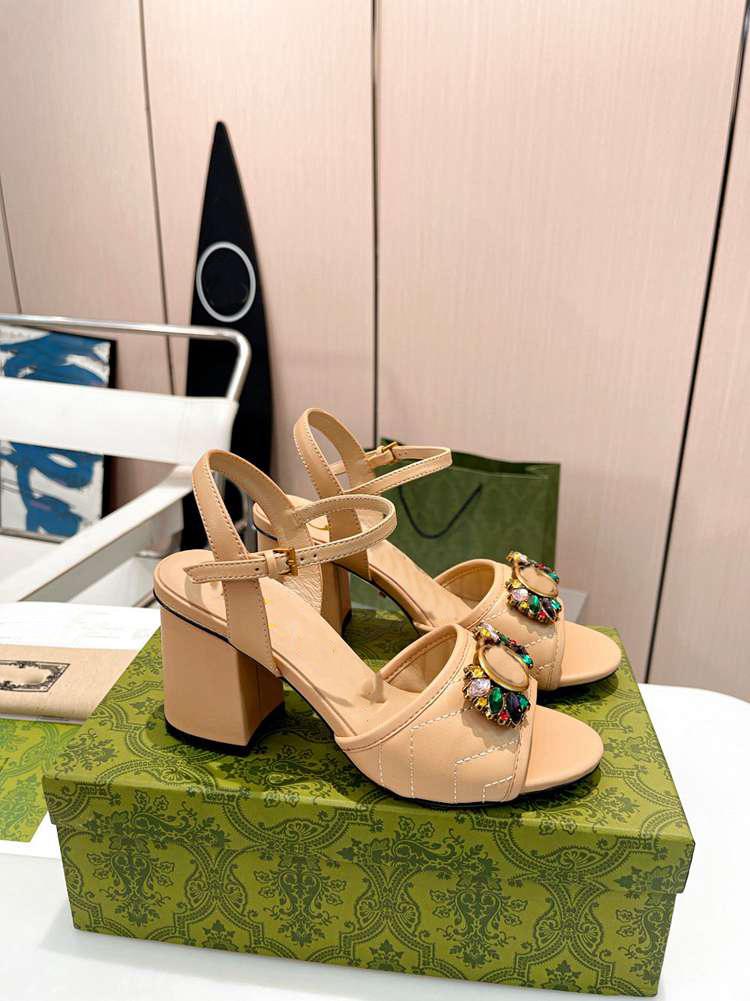 Womens high heels sandals open toe thick heel summer sandals leather designer large size fashion sexy formal wear elegant temperament office woman shoes K082
Womens high heels sandals open toe thick heel summer sandals leather designer large size fashion sexy formal wear elegant temperament office woman shoes K082