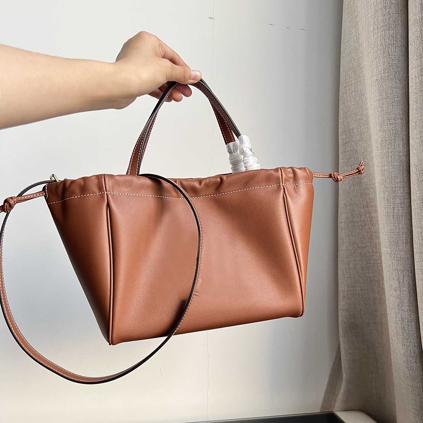 9A Designer Bag Smooth Cowhide Drawstring Shopping Totes Stereoscopic Logo Plain Handbags, Brown
9A Designer Bag Smooth Cowhide Drawstring Shopping Totes Stereoscopic Logo Plain Handbags, Brown