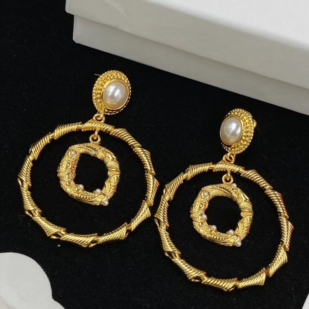 2023 New fashion Dangle Chandelier earrings Gold large circle letter designer pendant earring for women party wedding jewelry