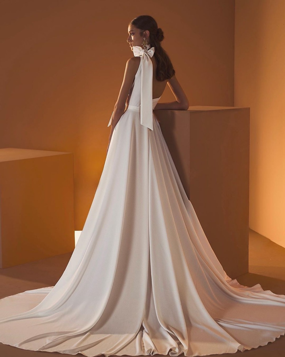 2023 New Arabic Split Satin Long Evening Dresses With Bow Prom Formal Party Gowns Vestido De Festa Elegant Vintage Robe Longue