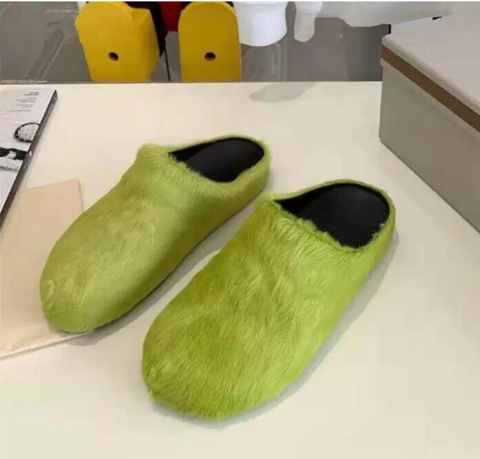 Fashion Fur Slippers Women Round Toe Horse Hair Slides Female Black Rose Red Green Mules Shoes Flat Half Slipper Woman Casual plush shoess
Fashion Fur Slippers Women Round Toe Horse Hair Slides Female Black Rose Red Green Mules Shoes Flat Half Slipper Woman Casual plush shoess
