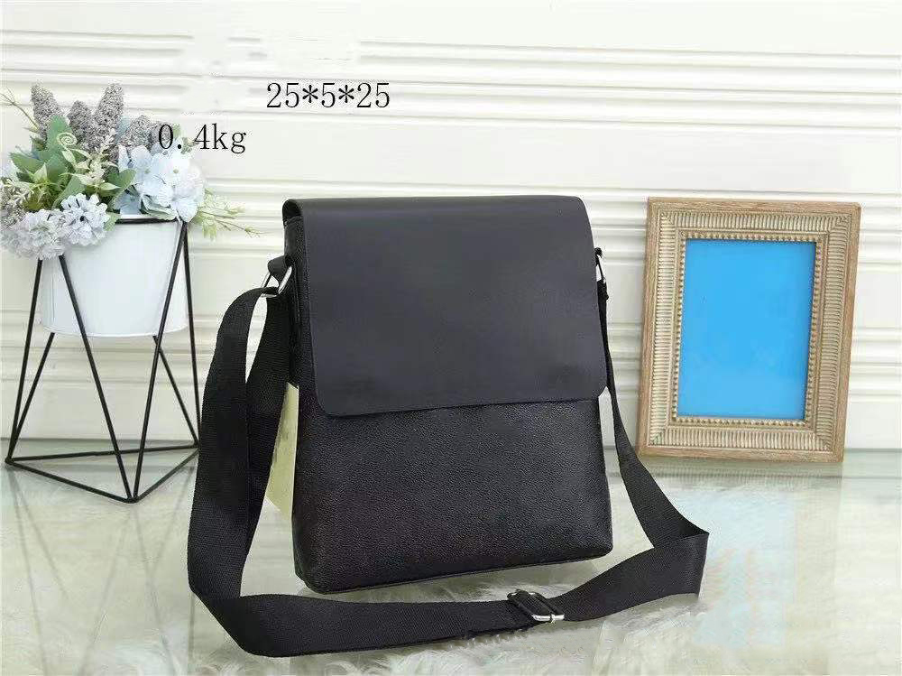 Shopping Men Luxury Shoulder Bags Designer Shoulder Bag Top Quality Fashion Bag Gift Shopping Travel Party, Black flower
Shopping Men Luxury Shoulder Bags Designer Shoulder Bag Top Quality Fashion Bag Gift Shopping Travel Party, Black flower