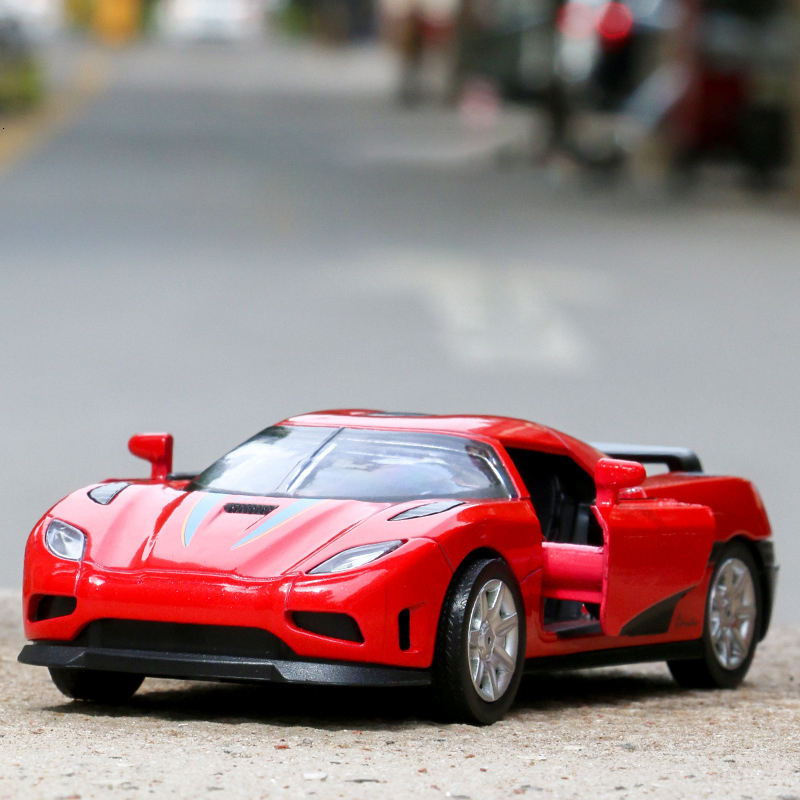 Diecast Model 1 32 Koenigsegg Agera Supercar Alloy Car Die-casting Model Sound and Light Car Model Toy Collection Children gift 230308
Diecast Model 1 32 Koenigsegg Agera Supercar Alloy Car Die-casting Model Sound and Light Car Model Toy Collection Children gift 230308