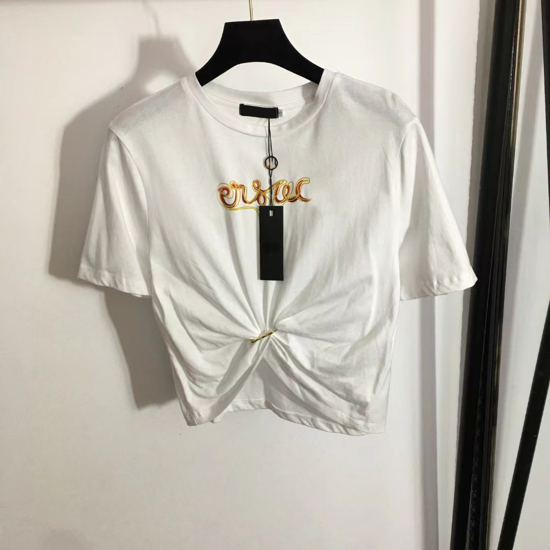 23 Designers T-shirts Women Tees Apparel Casual Chest New Colorful Embroidery Pin Letter printing Tucked Waist Short Sleeve T-shirt Tops Luxurys Fashion white S
23 Designers T-shirts Women Tees Apparel Casual Chest New Colorful Embroidery Pin Letter printing Tucked Waist Short Sleeve T-shirt Tops Luxurys Fashion white S