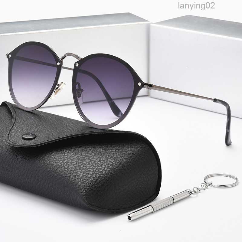 Fashion Trend BLAZE ROUND Style Sunglasses Vintage Retro Brand Design Color Mirror Glasses Women De
Fashion Trend BLAZE ROUND Style Sunglasses Vintage Retro Brand Design Color Mirror Glasses Women De