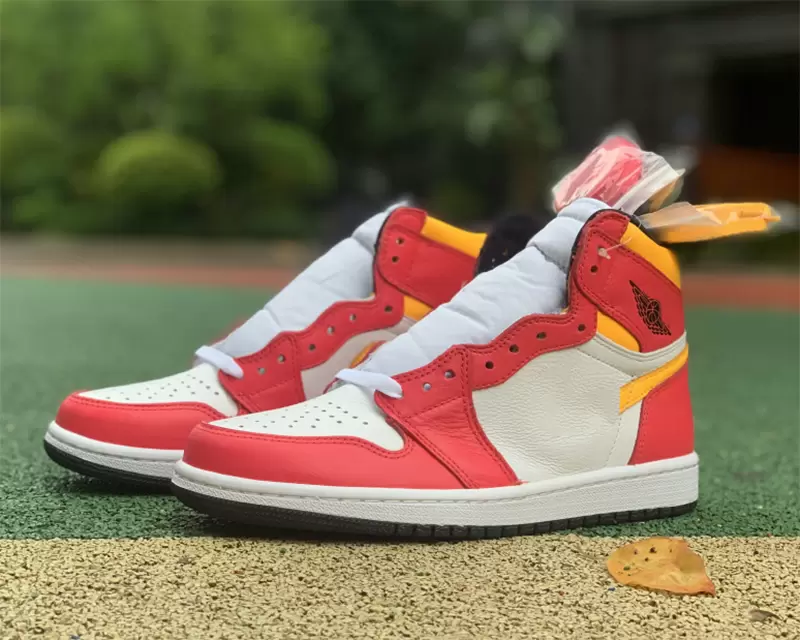 2023 Basketball Shoes High OG Light Fusion Red Jumpman 1 1s Luxurys Designers Sneakers Outdoor Sports With Box, White red
2023 Basketball Shoes High OG Light Fusion Red Jumpman 1 1s Luxurys Designers Sneakers Outdoor Sports With Box, White red
