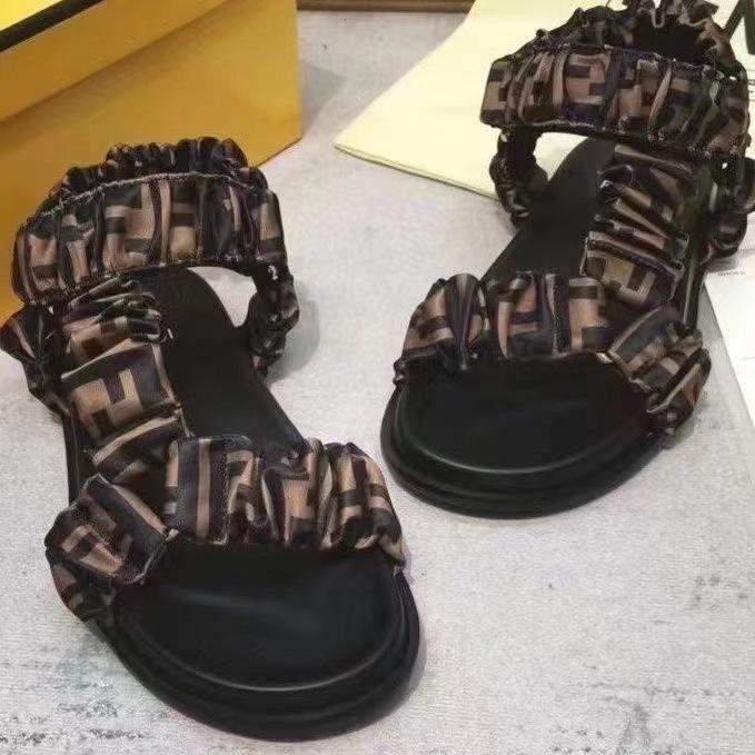 2022 Fashion Women Men Sandal Luxury Designer Lady Gentlemen Colorful Canvas Letter Anatomic Leather slide 6 style Model 35-45 with box, Dark brown
2022 Fashion Women Men Sandal Luxury Designer Lady Gentlemen Colorful Canvas Letter Anatomic Leather slide 6 style Model 35-45 with box, Dark brown