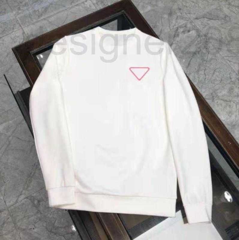 Men's Hoodies & Sweatshirts Designer Autumn Winter Mens Fashion Men Round Neck Long Sleeve Hooded Pullover Clothes Luxurys Clothing Size M/L/XL/2XL 35TS
Men's Hoodies & Sweatshirts Designer Autumn Winter Mens Fashion Men Round Neck Long Sleeve Hooded Pullover Clothes Luxurys Clothing Size M/L/XL/2XL 35TS