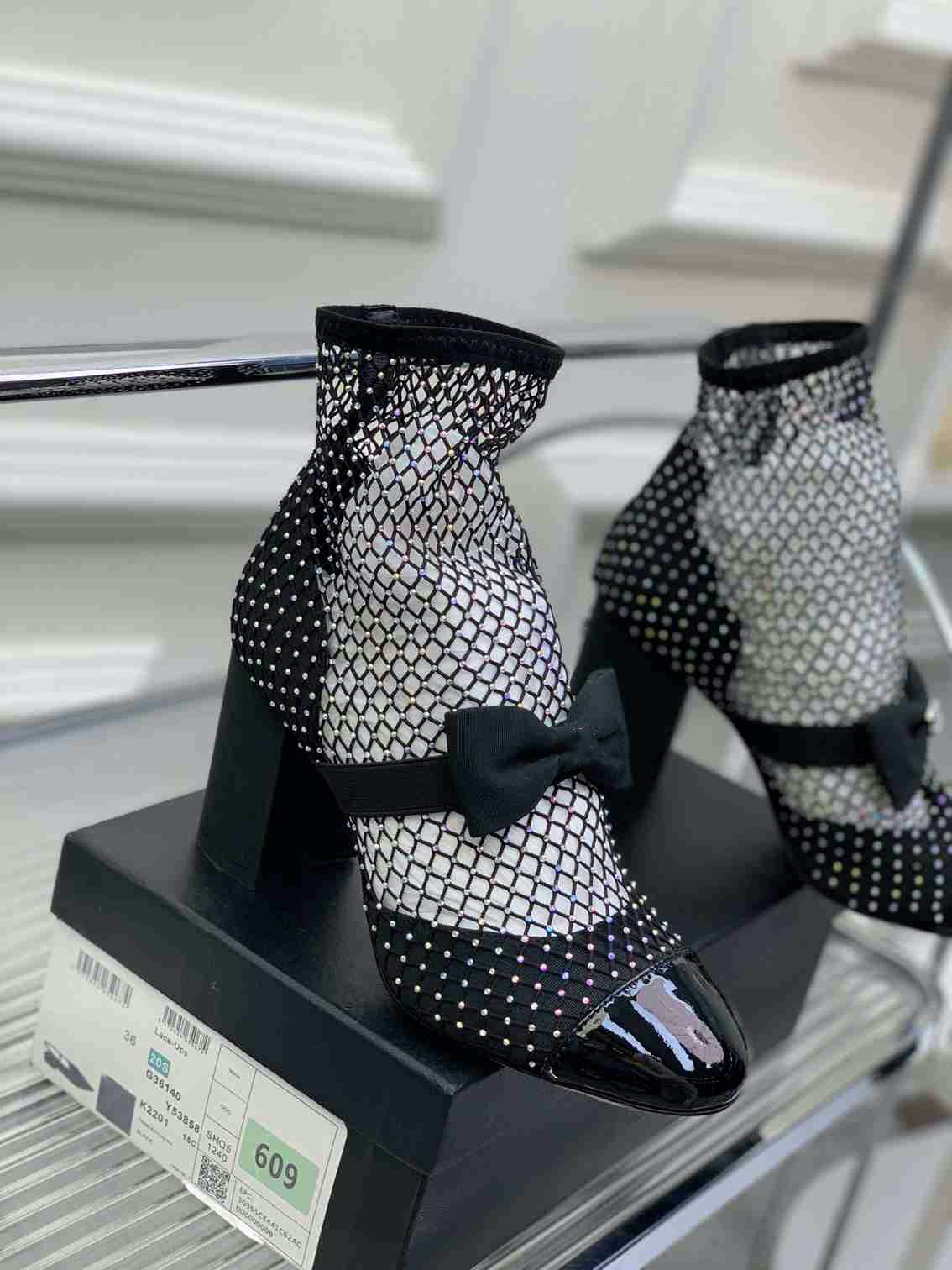Luxury Designer Sandals women coco mid heel chunky pump lambskin sole sexy diamond net wedge sandal ballet women shoes Espadrilles mules slippers loafers 35-41, #2;hell 8.5cm
Luxury Designer Sandals women coco mid heel chunky pump lambskin sole sexy diamond net wedge sandal ballet women shoes Espadrilles mules slippers loafers 35-41, #2;hell 8.5cm