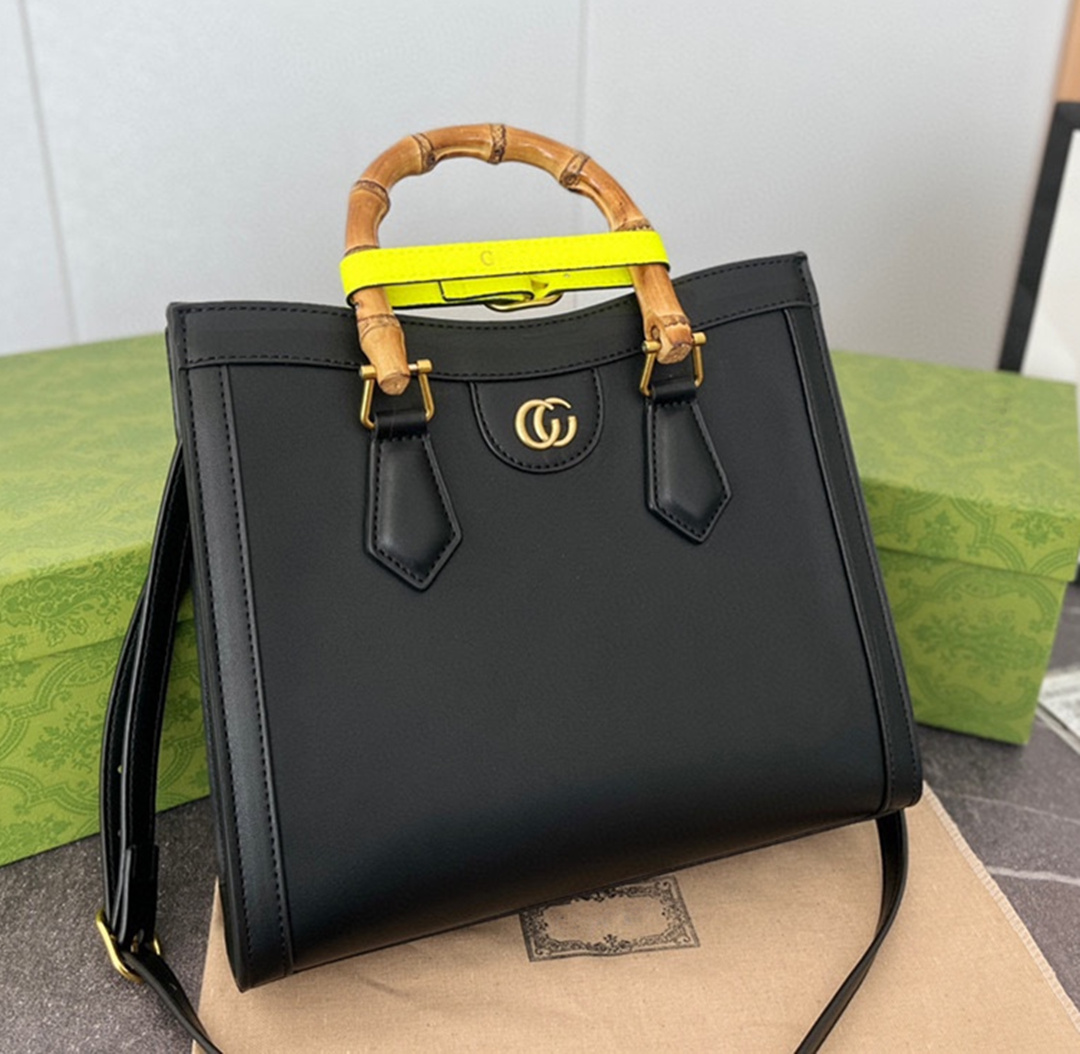 Designers bag handbags Bamboo Tote Black shopping bag purses Luxurys lady handbag crossbody shoulder channel totes
Designers bag handbags Bamboo Tote Black shopping bag purses Luxurys lady handbag crossbody shoulder channel totes