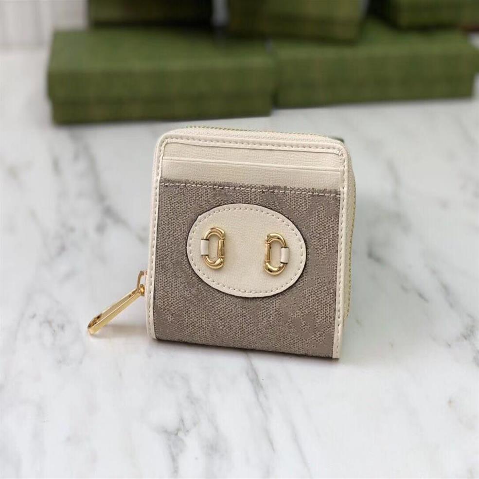 Horsebit 1955 Series Card Holders 658549 Unisex Coin Purse Women Men Casual Sport key Pouch Short Wallets278M, White
Horsebit 1955 Series Card Holders 658549 Unisex Coin Purse Women Men Casual Sport key Pouch Short Wallets278M, White