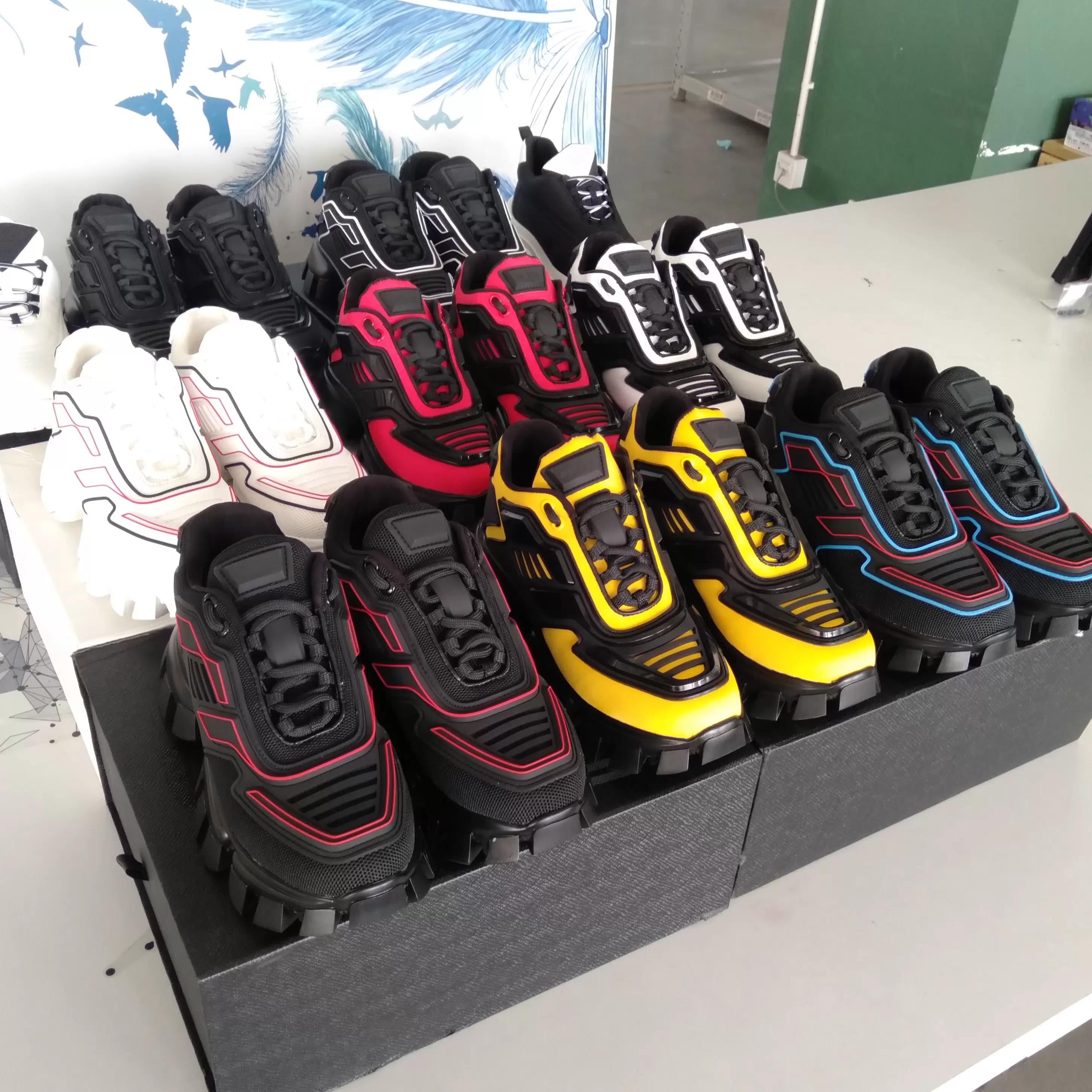 With Box Prad Shoes Designer 19FW Casual Shoes Men Women Cloudbust Thunder Sneakers Camouflage Capsule Series Color Matching Increase Pla wr
With Box Prad Shoes Designer 19FW Casual Shoes Men Women Cloudbust Thunder Sneakers Camouflage Capsule Series Color Matching Increase Pla wr
