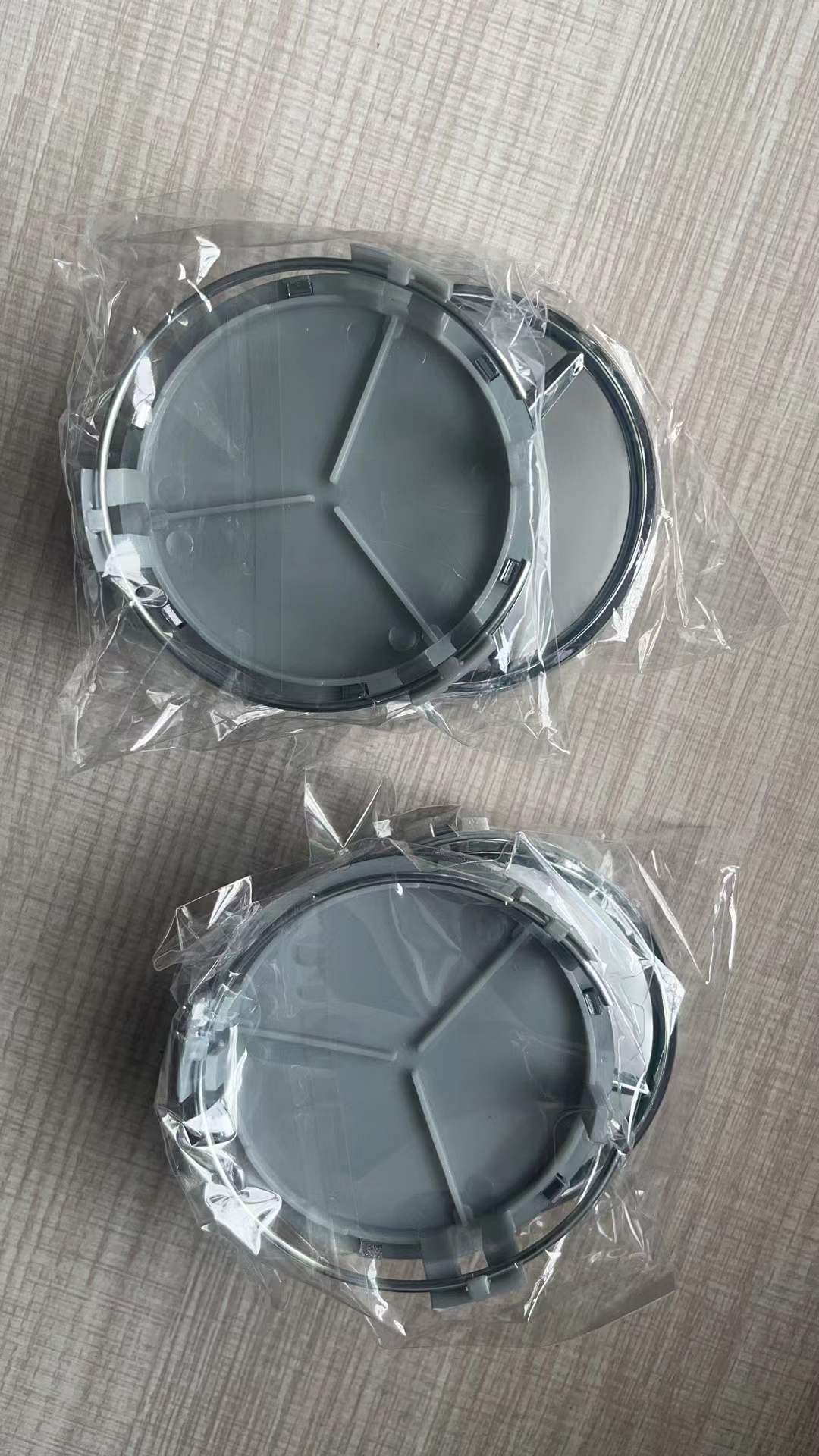100pcs / lot 75mm silver star car badges Exterior Accessories styling Wheel Center hub Cap For W212 W211 W210 W205 CLA GLC C200 car accessories