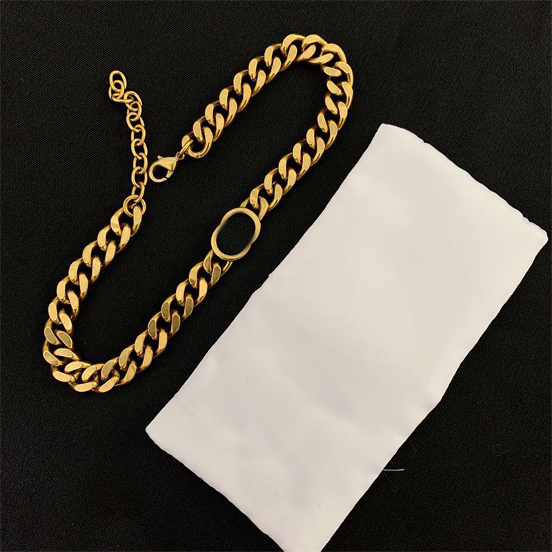 Classical necklaces women designer choker cuban chains men love 14 k gold color ladies cool fashion double g alloy accessories jewelry luxury necklace ZB024 F23
Classical necklaces women designer choker cuban chains men love 14 k gold color ladies cool fashion double g alloy accessories jewelry luxury necklace ZB024 F23