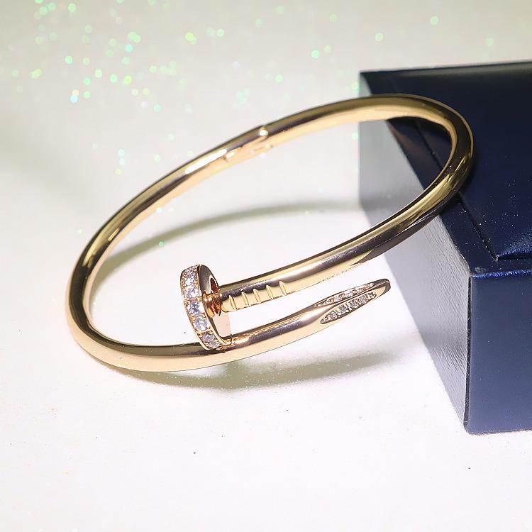 Classic designer bangle Gold Silver nail bracelet Titanium Steel Cuff fashion bangles nlay Diamond Bracelets Womens Mens Love Jewelry Gift
Classic designer bangle Gold Silver nail bracelet Titanium Steel Cuff fashion bangles nlay Diamond Bracelets Womens Mens Love Jewelry Gift