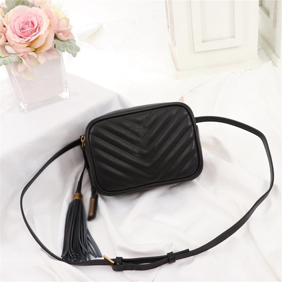 High quality designer crossbody bag Women Zipper purse LOU BELT BAG luxury designer Tassel bags fashion MATELASSe LEATHER waist Ba274o, Red 
High quality designer crossbody bag Women Zipper purse LOU BELT BAG luxury designer Tassel bags fashion MATELASSe LEATHER waist Ba274o, Red