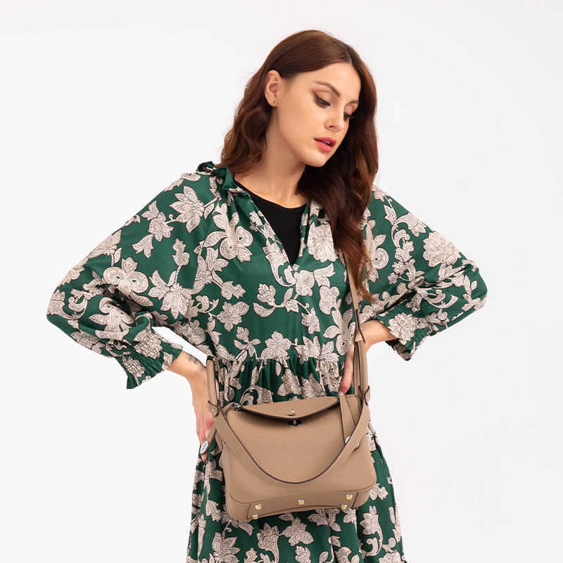Bags Lindys bags 2022 new versatile mother bag cow leather Doctor Bag advanced women's one shoulder portable pillow ayw, Large black
Bags Lindys bags 2022 new versatile mother bag cow leather Doctor Bag advanced women's one shoulder portable pillow ayw, Large black