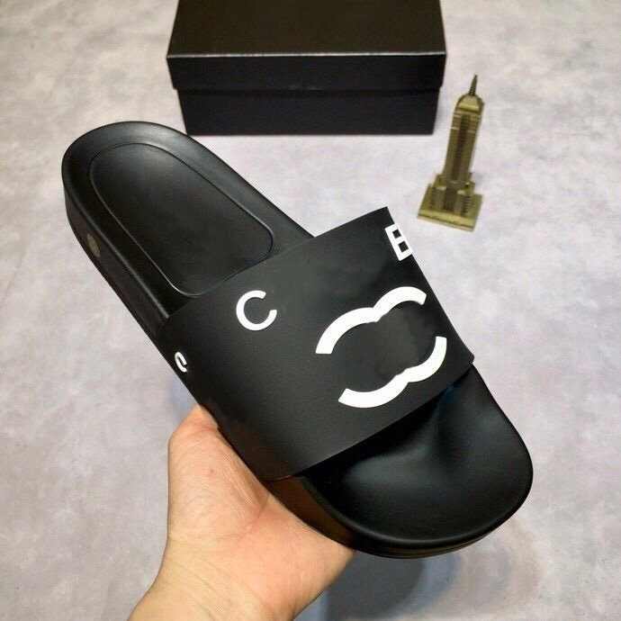 rubber Letter Slippers Men Beach Wide Flat Slide Women Luminous Alphabet Sandals Multicolor Couples Solid Slides Waterproof Non-slip Sole 35-45 channel, C5
rubber Letter Slippers Men Beach Wide Flat Slide Women Luminous Alphabet Sandals Multicolor Couples Solid Slides Waterproof Non-slip Sole 35-45 channel, C5