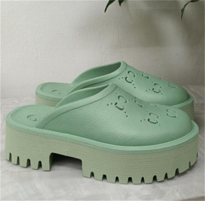 Women's slippers platform perforated sandal Summer Shoe Top designer womens slippers Candy colors Clear beach slippers High Heel Height 5.5CM Size 35-42, # 7
Women's slippers platform perforated sandal Summer Shoe Top designer womens slippers Candy colors Clear beach slippers High Heel Height 5.5CM Size 35-42, # 7